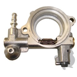 pompe à huile pour 024 - MS 240